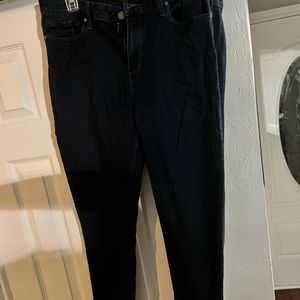 Paige Hoxton Ultra Skinny